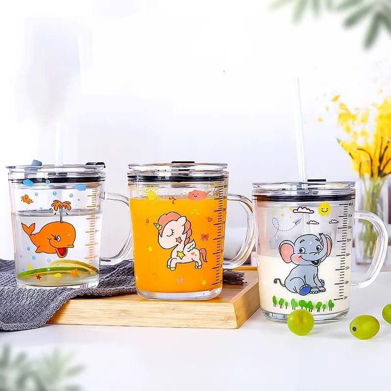 Stay hydrated in style with our elegant "Rosa Flowery" Glass Water Bottles! Crafted from durable, high-quality glass, these 300ml bottles offer a pure taste experience, free from plastic odors